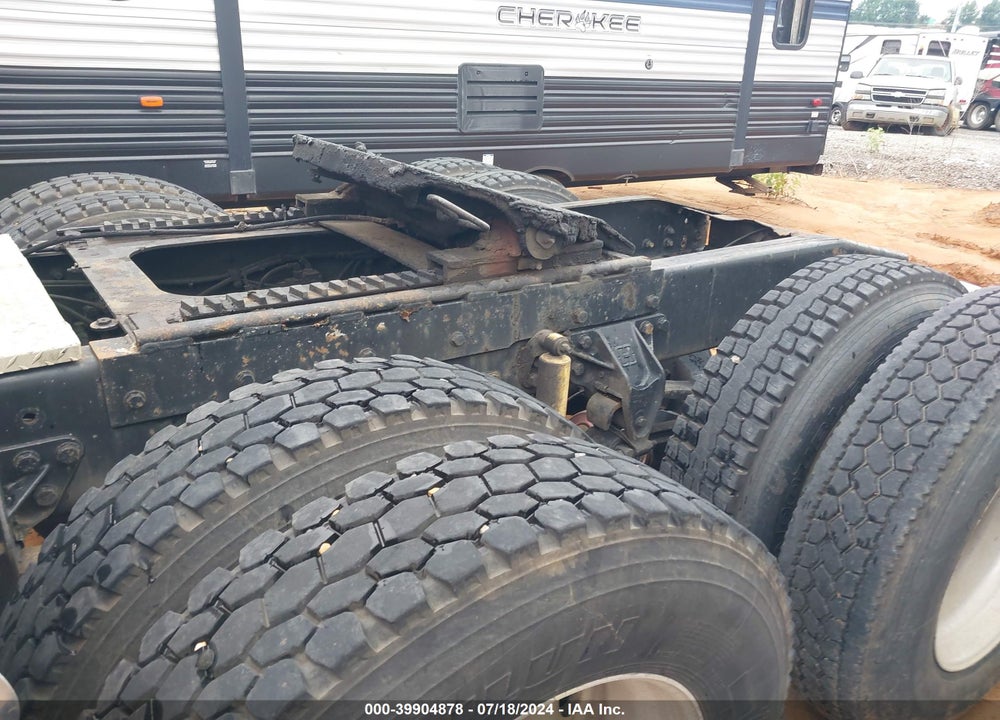 1998 WESTERN STAR/AUTO CAR CONVENTIONAL 4900E VIN: 2WKEDDXJ1WK952546