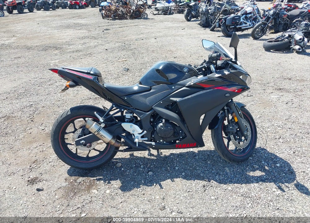2015 YAMAHA YZFR3 VIN: MH3RH06Y1FK007552