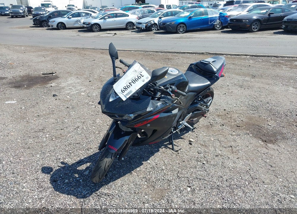 2015 YAMAHA YZFR3 VIN: MH3RH06Y1FK007552