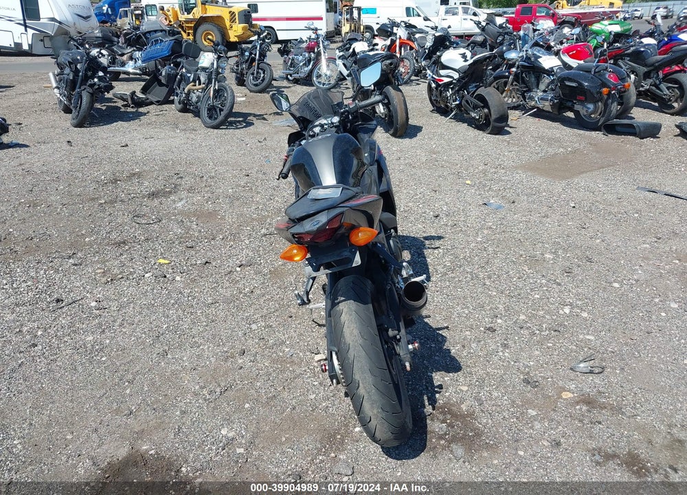 2015 YAMAHA YZFR3 VIN: MH3RH06Y1FK007552