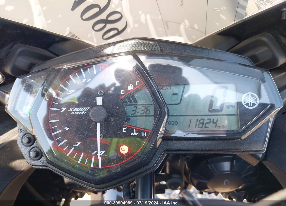 2015 YAMAHA YZFR3 VIN: MH3RH06Y1FK007552