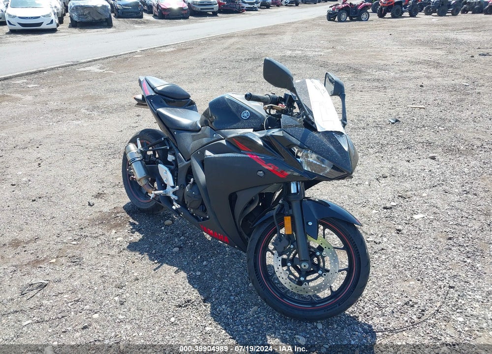 2015 YAMAHA YZFR3 VIN: MH3RH06Y1FK007552