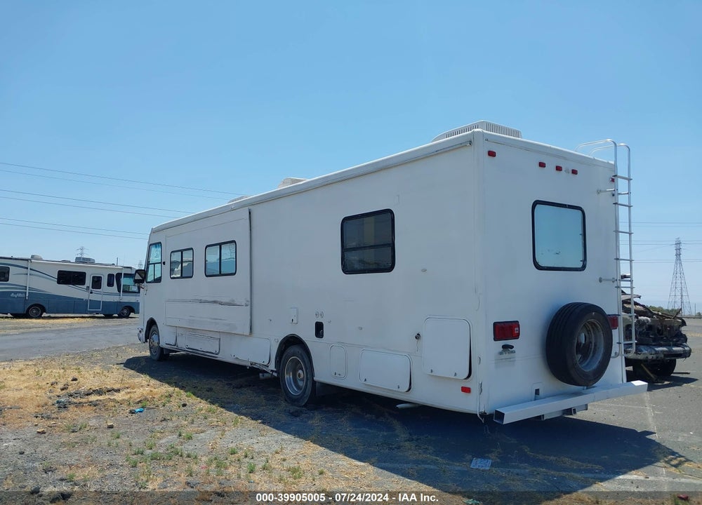 2003 FORD F550 SUPER DUTY STRIPPED CHASS VIN: 1FCMF53S730A03248