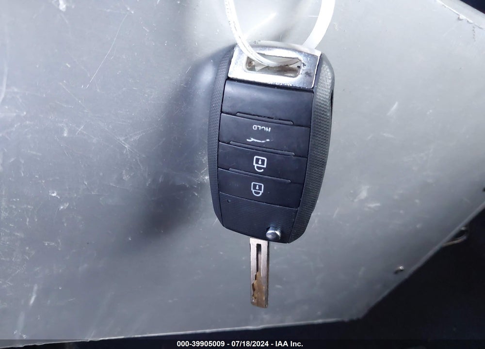 2016 KIA SOUL VIN: KNDJP3A52G7281618