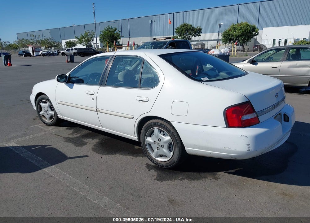 2000 NISSAN ALTIMA GLE/GXE/SE/XE VIN: 1N4DL01D1YC104703