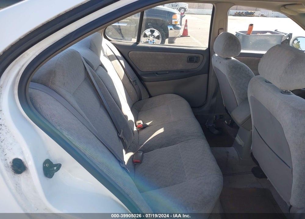 2000 NISSAN ALTIMA GLE/GXE/SE/XE VIN: 1N4DL01D1YC104703