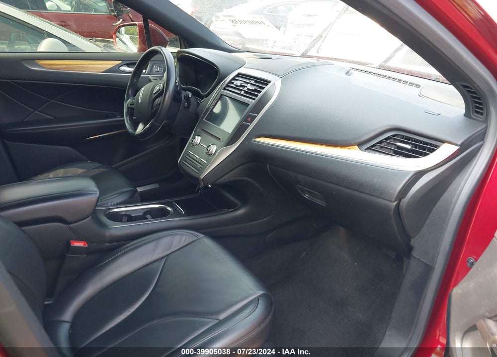 2016 LINCOLN MKC SELECT VIN: 5LMCJ2D93GUJ30655