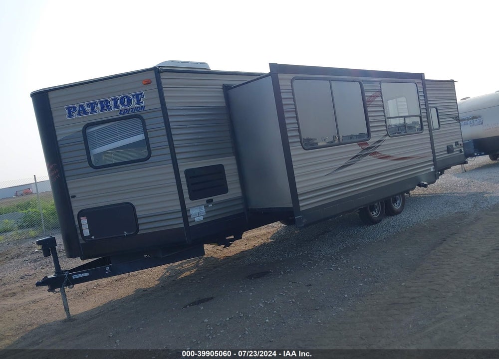 2017 FOREST RIVER CHEROKEE VIN: 4X4TCKD25HX125469