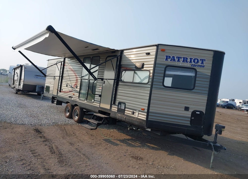 2017 FOREST RIVER CHEROKEE VIN: 4X4TCKD25HX125469