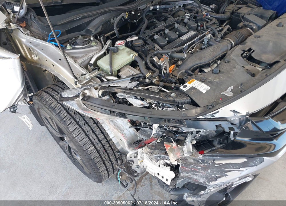 2018 HONDA CIVIC VIN: SHHFK7H73JU240417