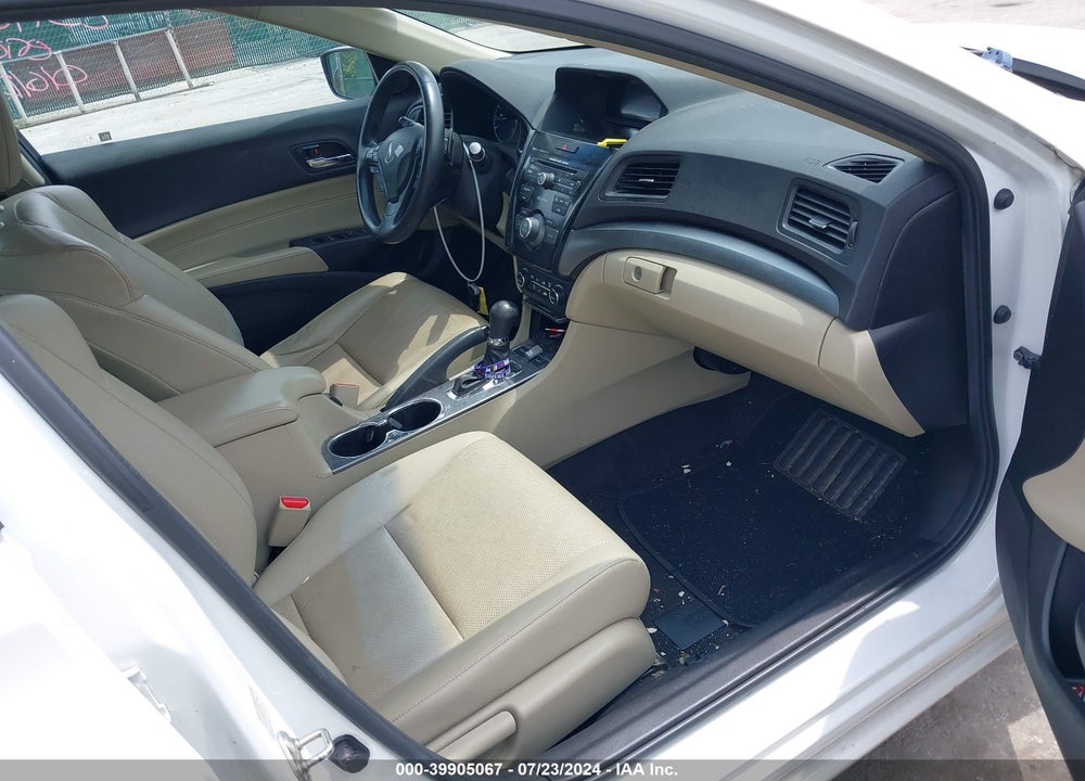 2014 ACURA ILX 2.0L VIN: 19VDE1F53EE004997