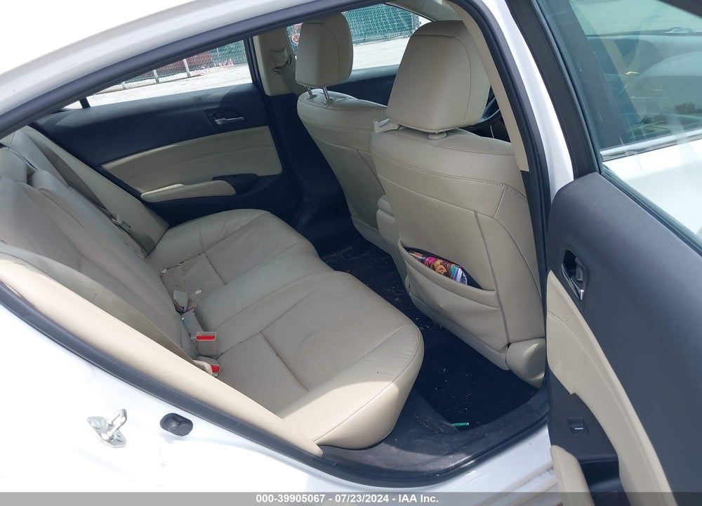 2014 ACURA ILX 2.0L VIN: 19VDE1F53EE004997