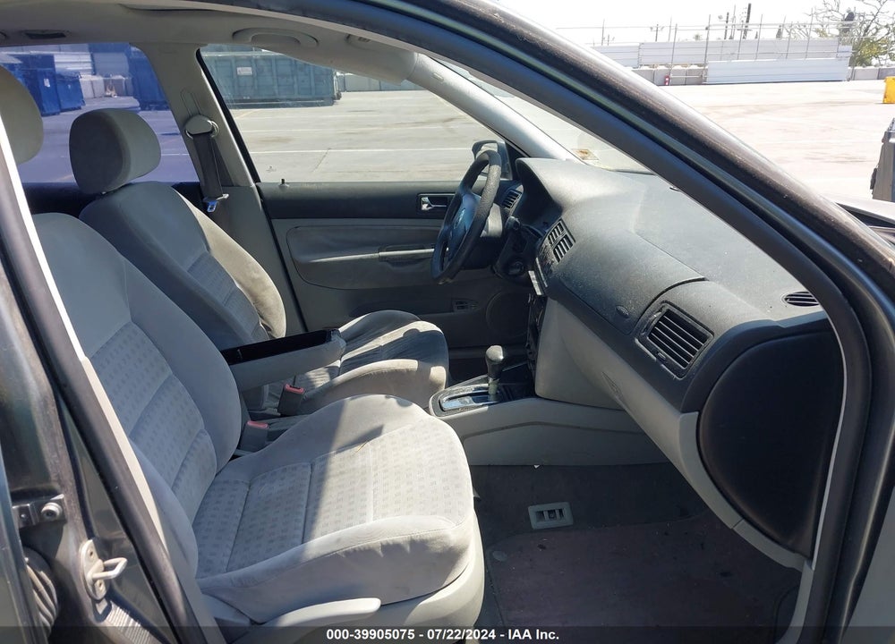 2003 VOLKSWAGEN JETTA GLS 2.0L VIN: 3VWSK69MX3M102335