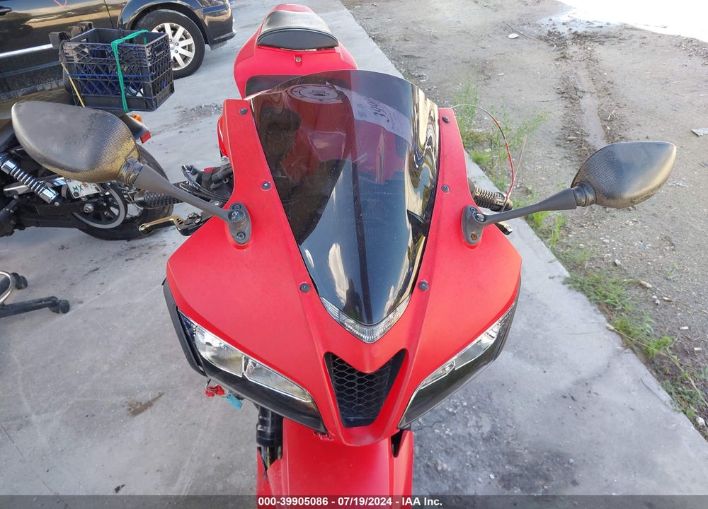 2011 HONDA CBR600 RR VIN: JH2PC4048BK400189