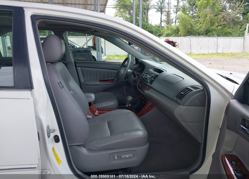 2005 TOYOTA CAMRY VIN: 4T1BE30K35U599534