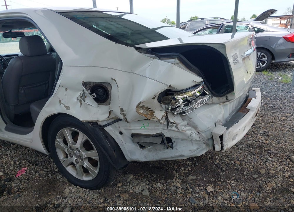 2005 TOYOTA CAMRY VIN: 4T1BE30K35U599534