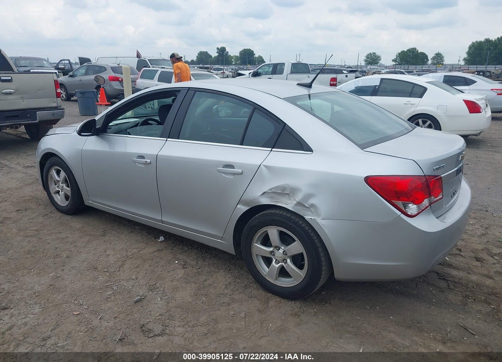 2014 CHEVROLET CRUZE 1LT AUTO VIN: 1G1PC5SB2E7106023