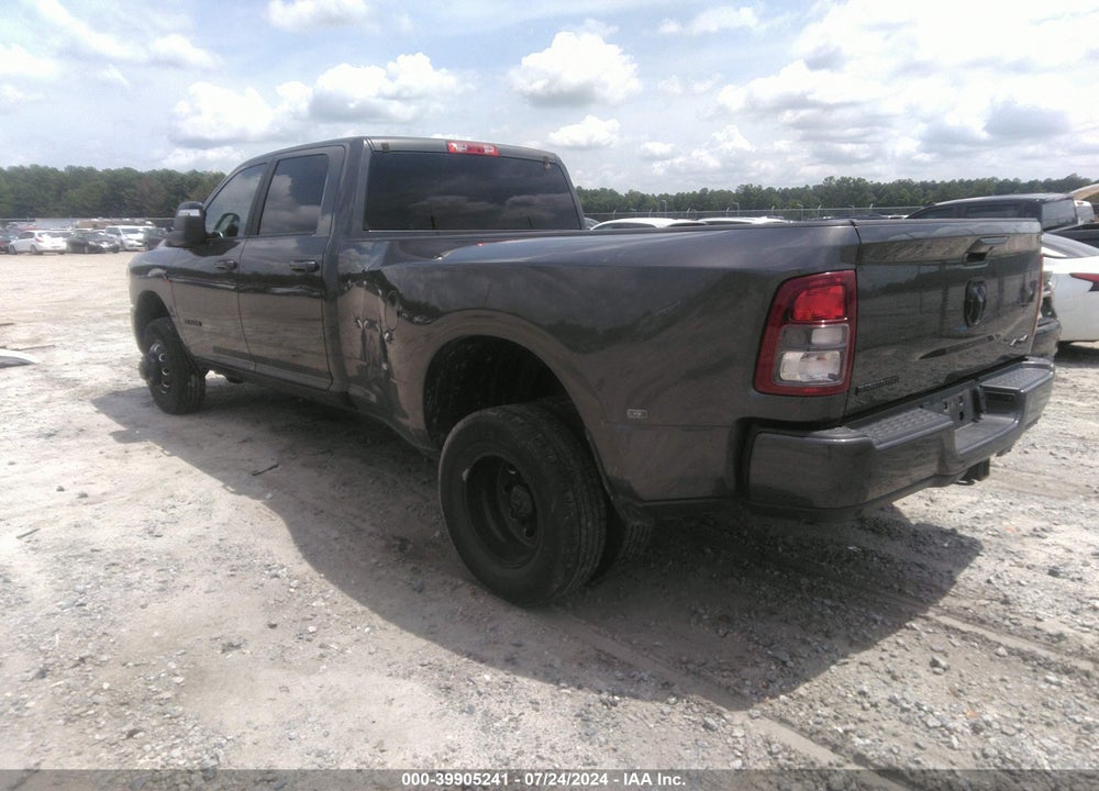2024 RAM 3500 BIG HORN  4X4 8' BOX VIN: 3C63RRHL8RG133109