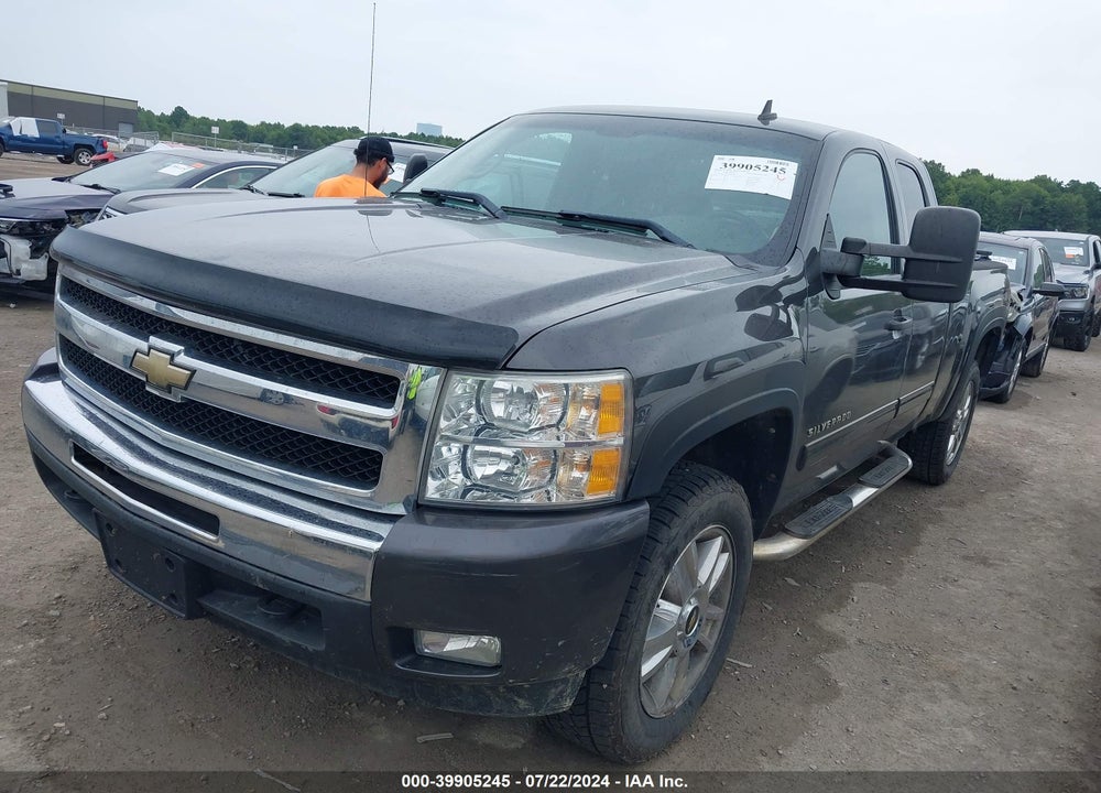 2011 CHEVROLET SILVERADO 1500 LT VIN: 1GCRKSE39BZ290981