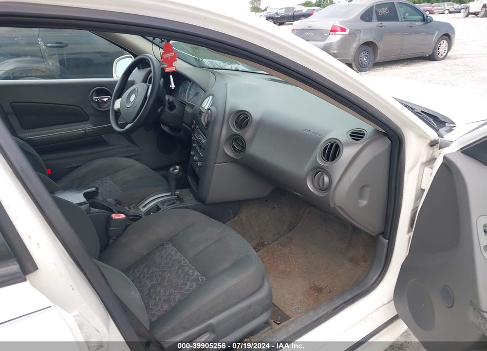 2004 PONTIAC GRAND PRIX GT1 VIN: 2G2WP522141114363