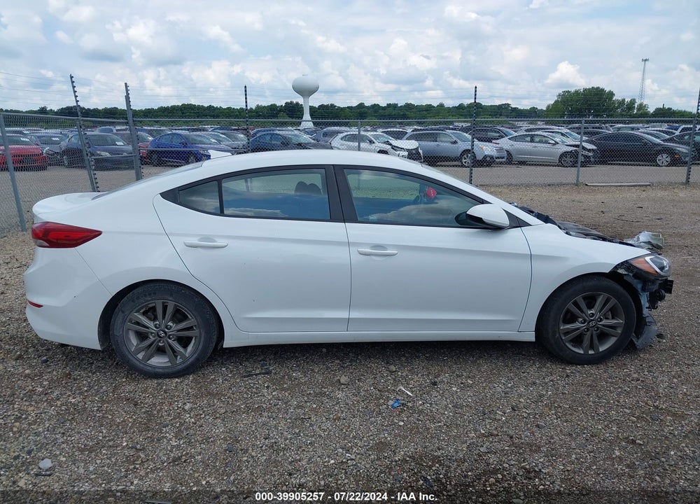 2018 HYUNDAI ELANTRA SEL VIN: 5NPD84LF8JH313092