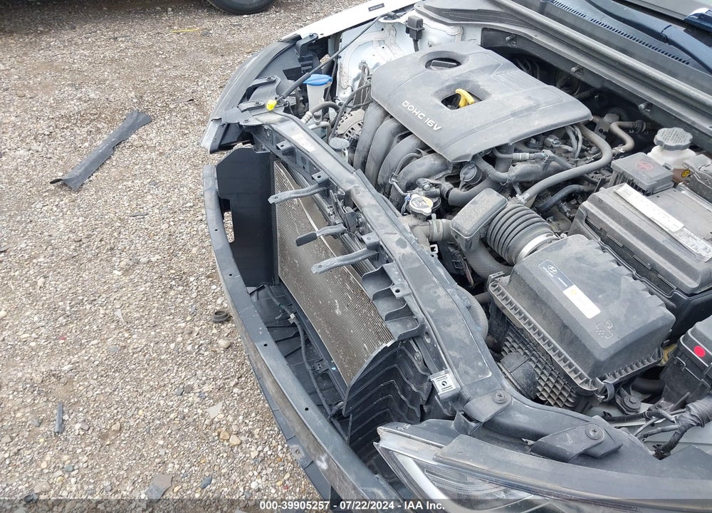 2018 HYUNDAI ELANTRA SEL VIN: 5NPD84LF8JH313092