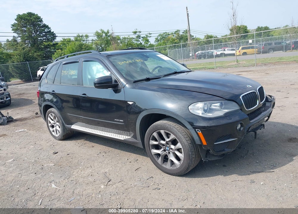 2013 BMW X5 XDRIVE35I/XDRIVE35I PREMIUM/XDRIVE35I SPORT ACTIVITY VIN: 5UXZV4C52D0B06044