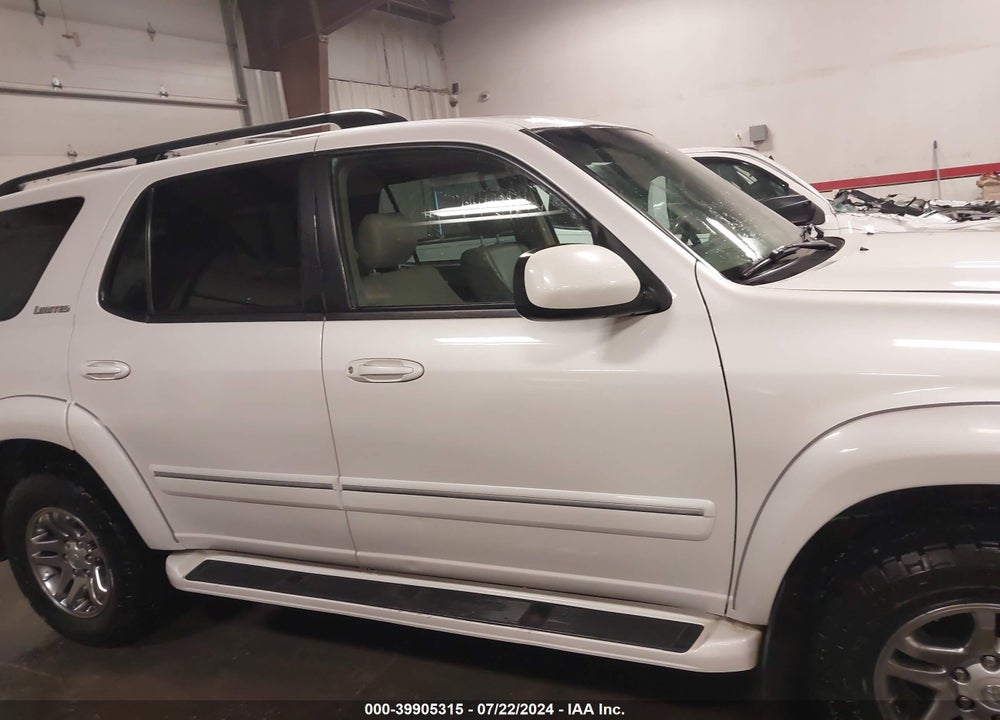 2005 TOYOTA SEQUOIA LIMITED V8 VIN: 5TDBT48A95S235523