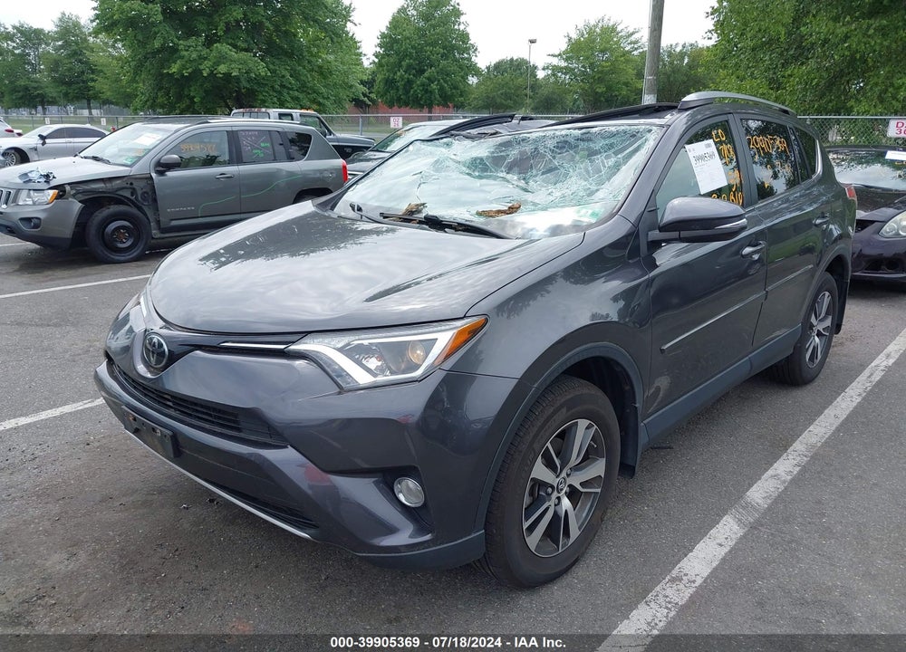 2018 TOYOTA RAV4 XLE VIN: JTMRFREV9JJ723856