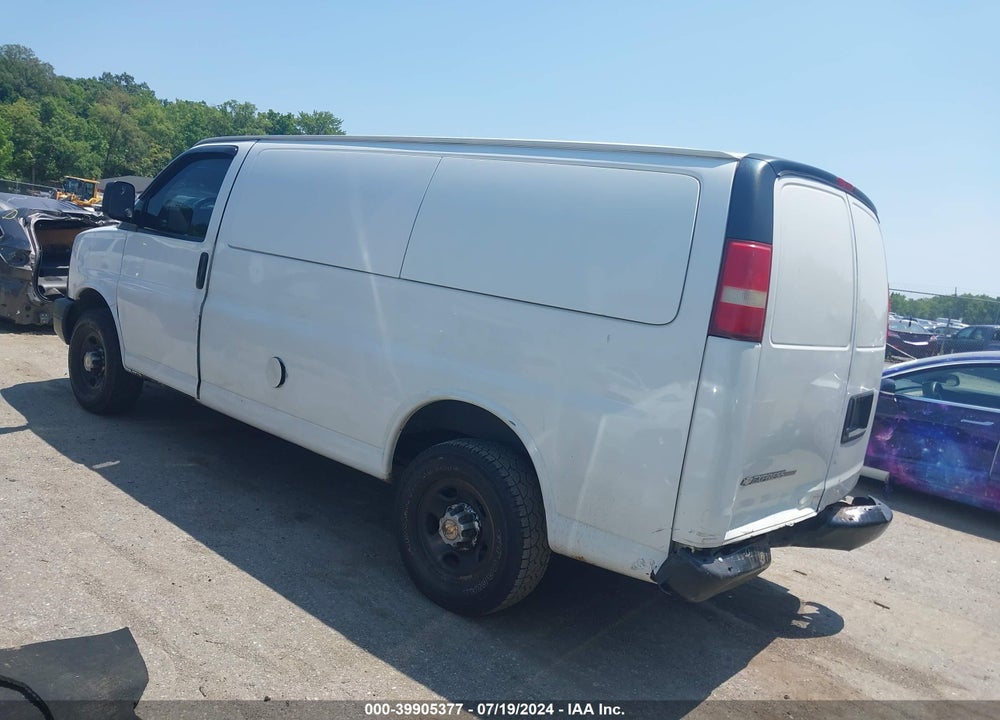 2005 CHEVROLET EXPRESS VIN: 1GCHG35V151170955