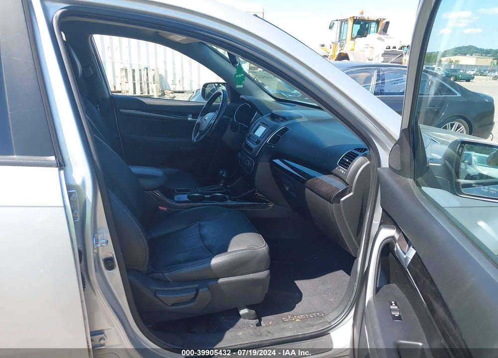 2014 KIA SORENTO EX V6 VIN: 5XYKUDA76EG463200