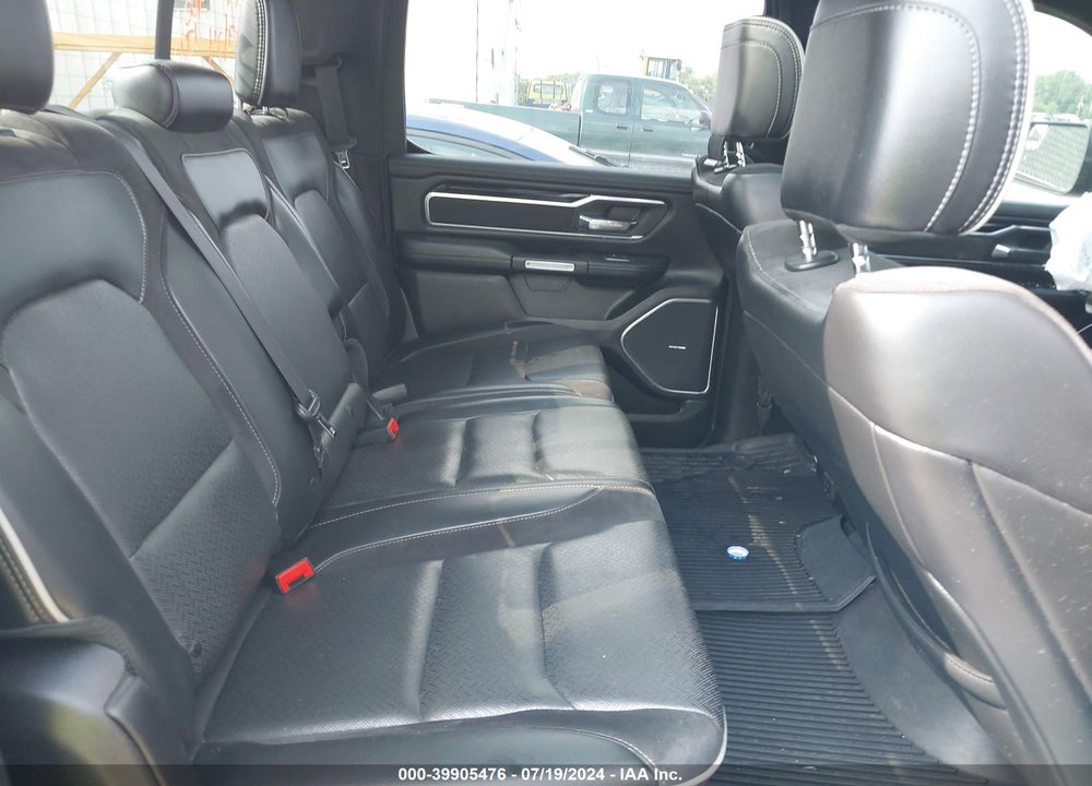 2019 RAM 1500 LAIE  4X4 5'7 BOX VIN: 1C6SRFJT3KN764562