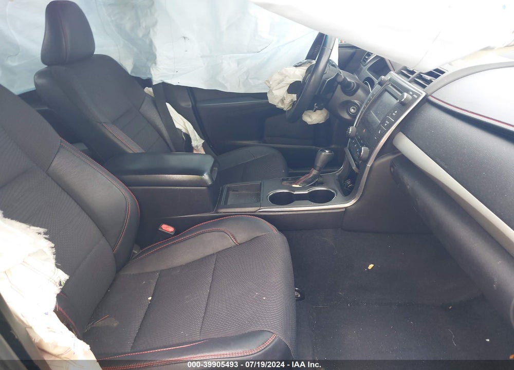 2016 TOYOTA CAMRY SE VIN: 4T1BF1FKXGU145793