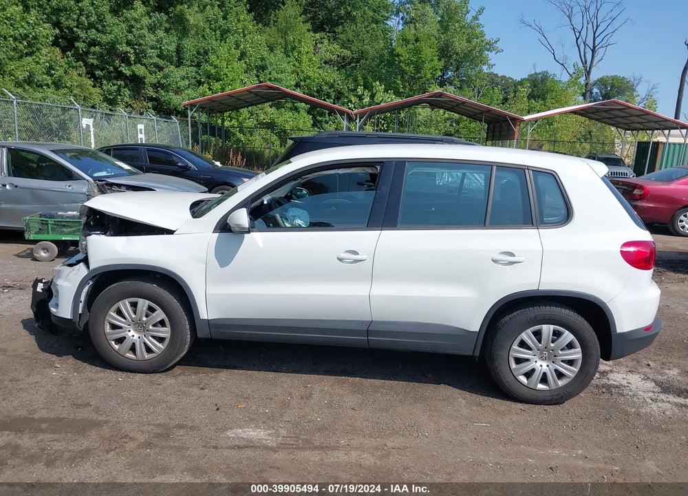 2017 VOLKSWAGEN TIGUAN 2.0T/2.0T S VIN: WVGAV7AX6HK046468