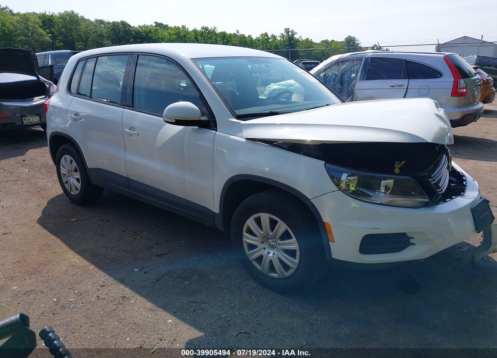 2017 VOLKSWAGEN TIGUAN 2.0T/2.0T S VIN: WVGAV7AX6HK046468