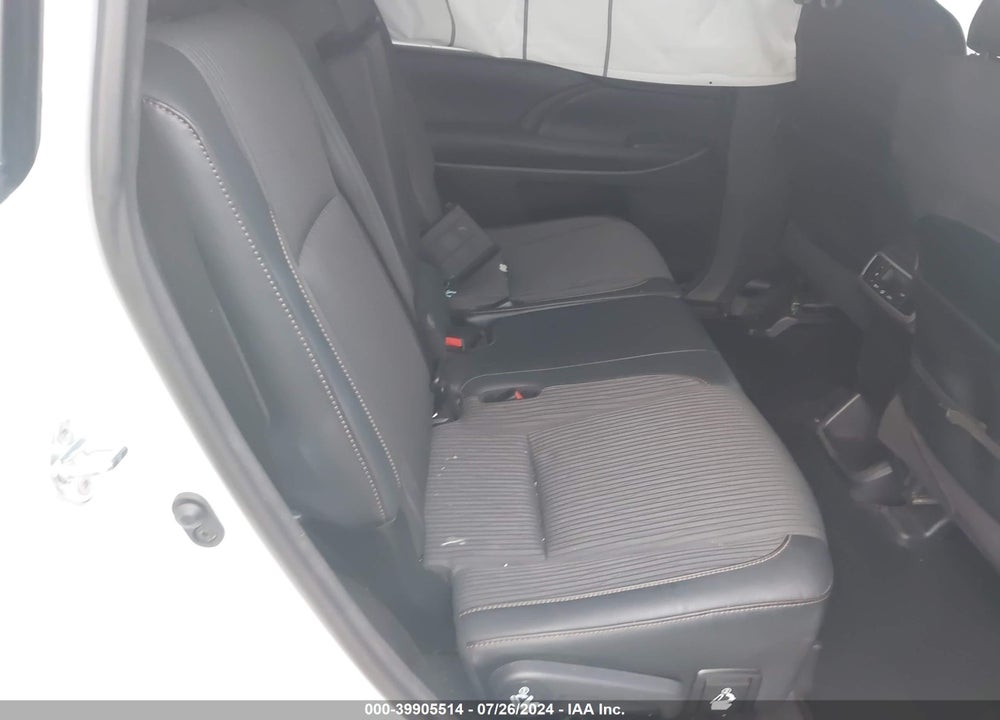 2017 TOYOTA HIGHLANDER LE/LE PLUS VIN: 5TDZZRFH7HS205774