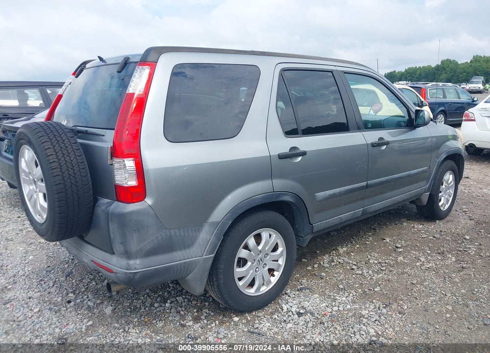 2005 HONDA CR-V VIN: SHSRD78825U313986