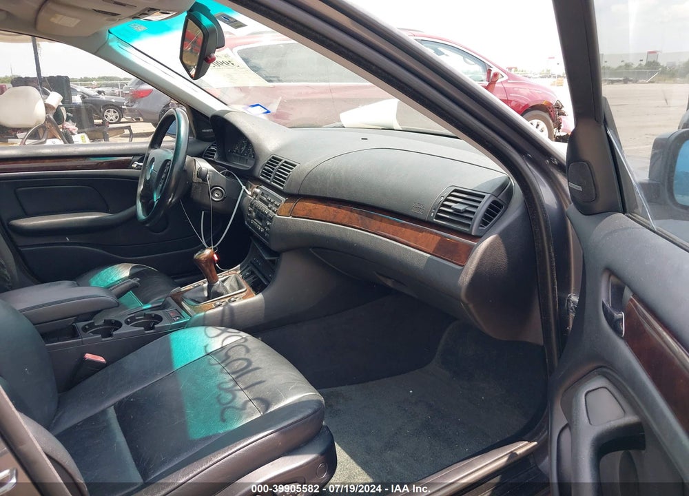 2001 BMW 325I VIN: WBAAV334X1FV01107