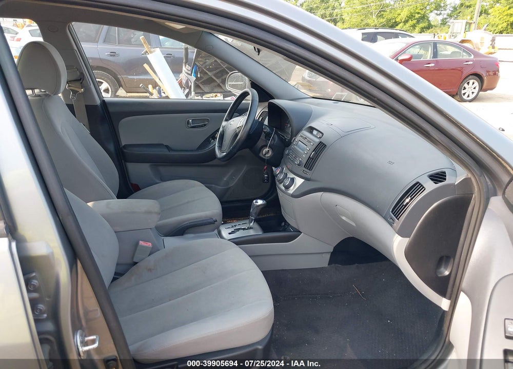 2010 HYUNDAI ELANTRA SE VIN: KMHDU4AD1AU108602