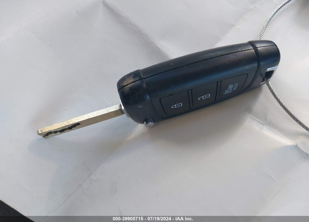 2020 HYUNDAI SANTA FE SE VIN: 5NMS2CAD0LH141824