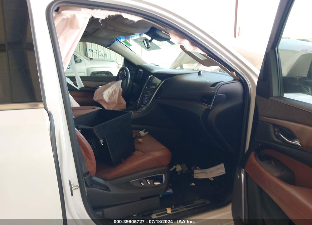 2016 CADILLAC ESCALADE LUXURY COLLECTION VIN: 1GYS4BKJXGR187889
