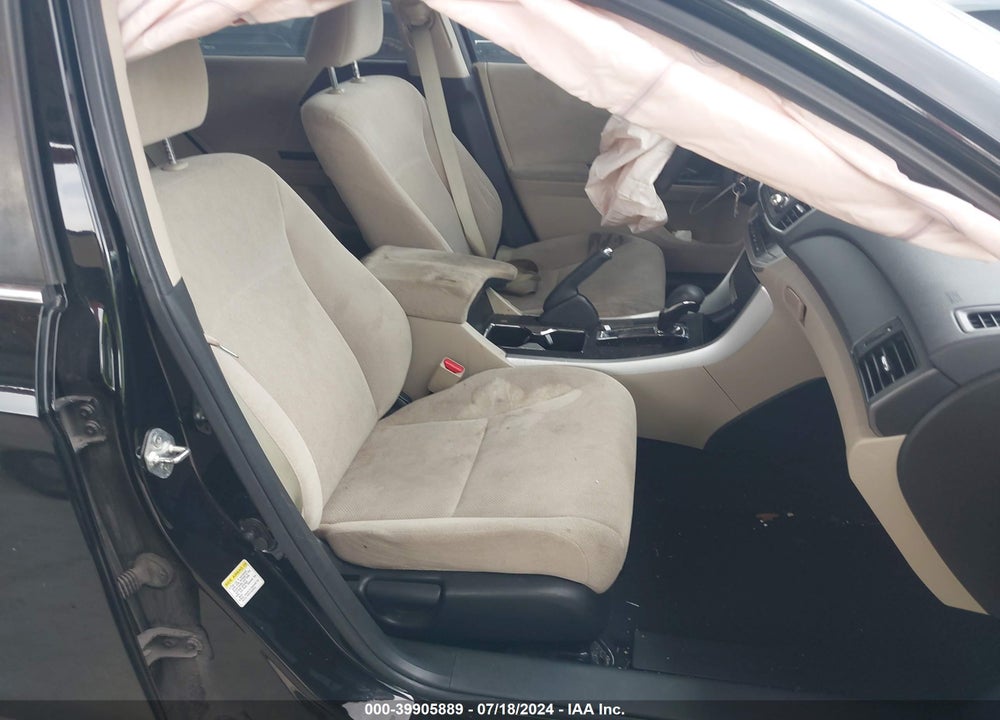 2013 HONDA ACCORD LX VIN: 1HGCR2F32DA139709