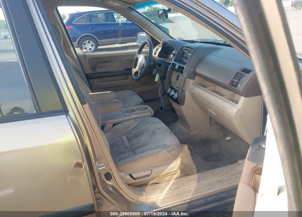 2005 HONDA CR-V LX VIN: JHLRD68505C007120