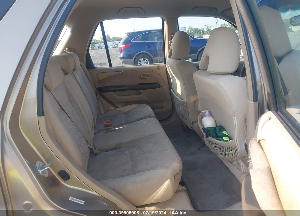 2005 HONDA CR-V LX VIN: JHLRD68505C007120