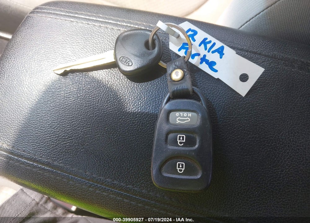 2012 KIA FORTE EX VIN: KNAFU4A23C5557530