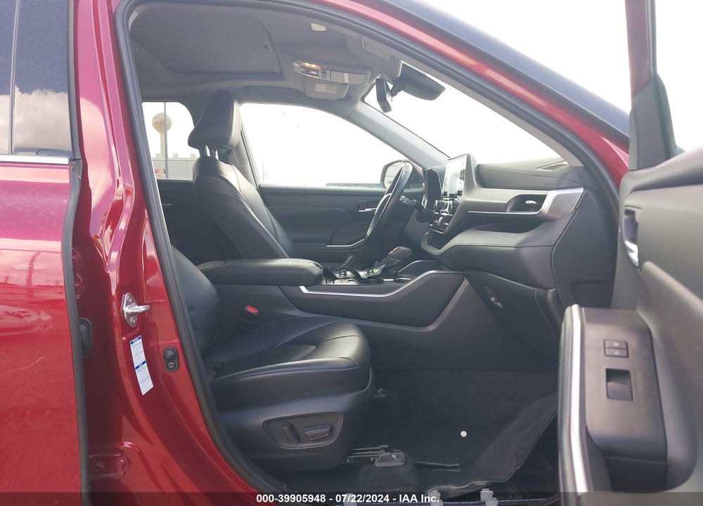 2022 TOYOTA HIGHLANDER XLE VIN: 5TDGZRBH4NS162763