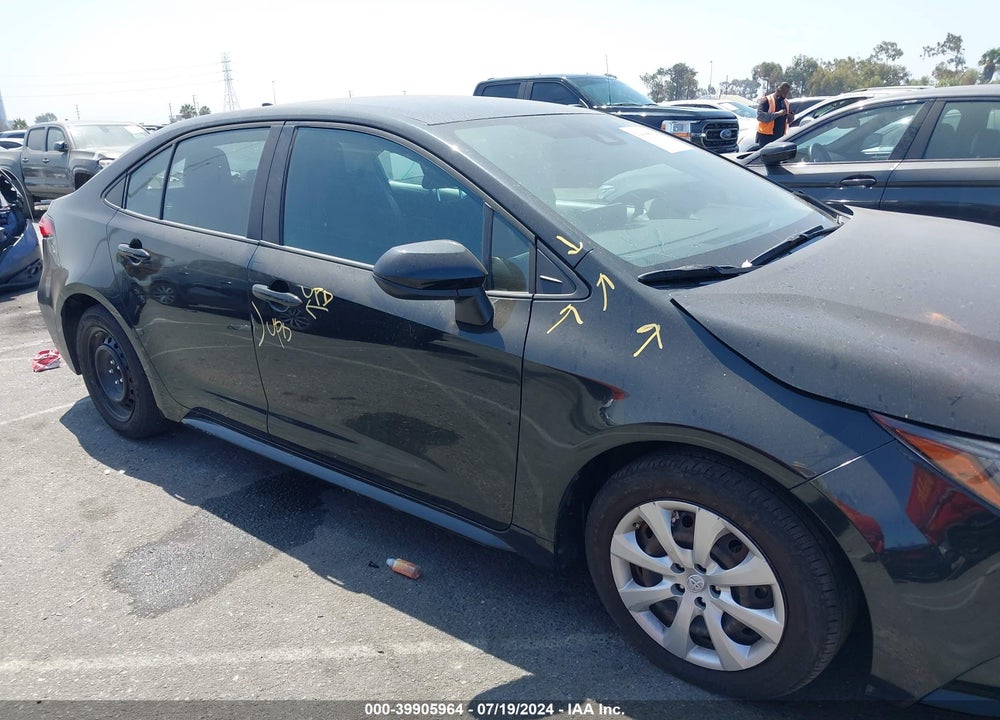2022 TOYOTA COROLLA LE VIN: 5YFEPMAE7NP386111