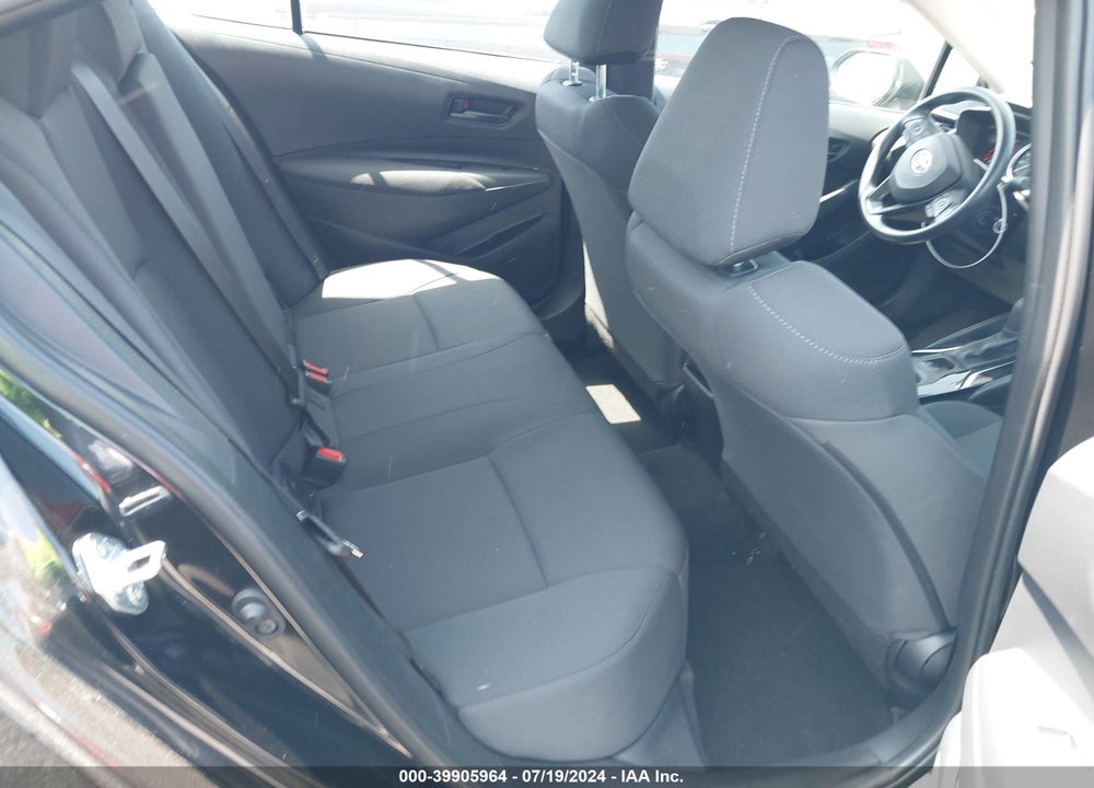 2022 TOYOTA COROLLA LE VIN: 5YFEPMAE7NP386111