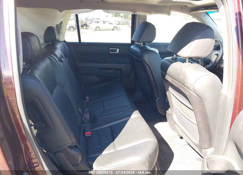 2010 HONDA PILOT EX-L VIN: 5FNYF4H64AB039811
