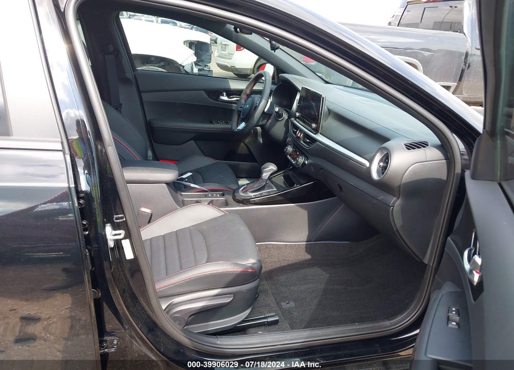 2024 KIA FORTE GT VIN: 3KPF44AC0RE786031